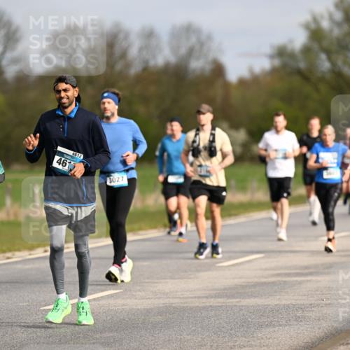 12.04.2026 - 45. Internationalen Wilhelmsburger Insellauf Dr. Thomas Lammeyer http://msf.ph/oto/9435854 12.04.2026 09:25:52 Laufen 4613, 4612, 461, 3027 meine-sportfotos.de