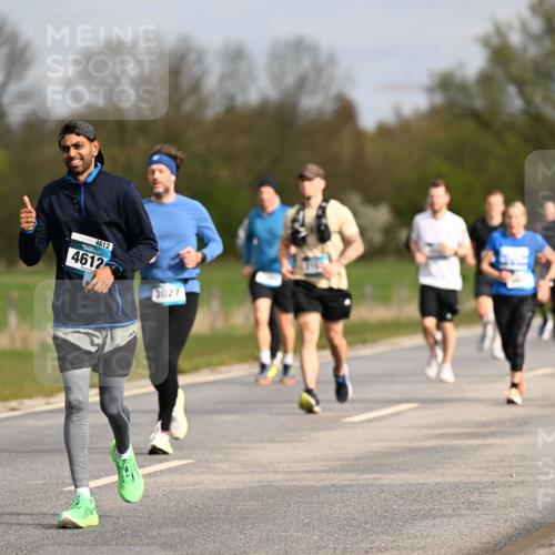 12.04.2026 - 45. Internationalen Wilhelmsburger Insellauf Dr. Thomas Lammeyer http://msf.ph/oto/9435855 12.04.2026 09:25:52 Laufen 4613, 4612, 4612, 3027, 2139 meine-sportfotos.de