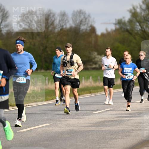 12.04.2026 - 45. Internationalen Wilhelmsburger Insellauf Dr. Thomas Lammeyer http://msf.ph/oto/9435856 12.04.2026 09:25:53 Laufen 4612, 3027, 221, 2168, 2989, 3607, 2597, 2137, 5762 meine-sportfotos.de