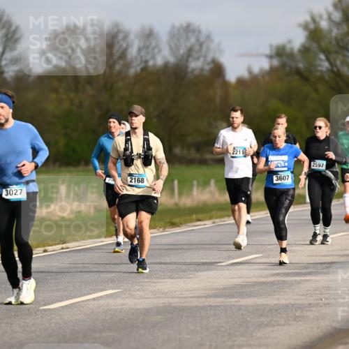 12.04.2026 - 45. Internationalen Wilhelmsburger Insellauf Dr. Thomas Lammeyer http://msf.ph/oto/9435860 12.04.2026 09:25:54 Laufen 4612, 29, 3027, 2168, 2211, 3607, 2597, 2137, 5767 meine-sportfotos.de