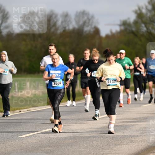 12.04.2026 - 45. Internationalen Wilhelmsburger Insellauf Dr. Thomas Lammeyer http://msf.ph/oto/9435877 12.04.2026 09:25:57 Laufen 168, 89, 564, 3607, 25, 2137 meine-sportfotos.de