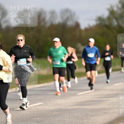 12.04.2026 - 45. Internationalen Wilhelmsburger Insellauf Dr. Thomas Lammeyer http://msf.ph/oto/9435890 12.04.2026 09:26:00 Laufen 2137, 25974 meine-sportfotos.de