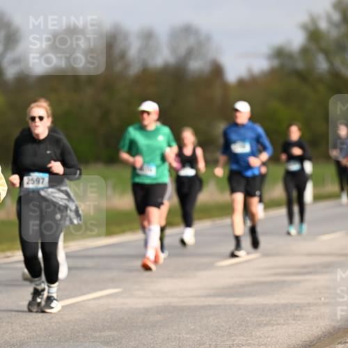 12.04.2026 - 45. Internationalen Wilhelmsburger Insellauf Dr. Thomas Lammeyer http://msf.ph/oto/9435892 12.04.2026 09:26:00 Laufen 2137, 2597 meine-sportfotos.de