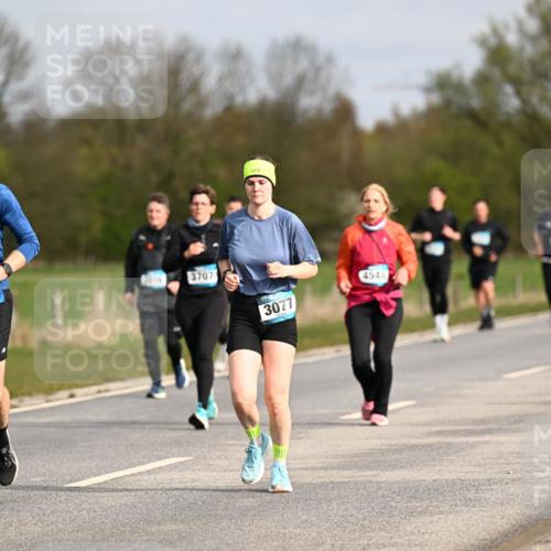 12.04.2026 - 45. Internationalen Wilhelmsburger Insellauf Dr. Thomas Lammeyer http://msf.ph/oto/9435920 12.04.2026 09:26:05 Laufen 5792, 3707, 3077, 4548 meine-sportfotos.de