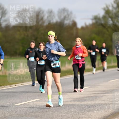 12.04.2026 - 45. Internationalen Wilhelmsburger Insellauf Dr. Thomas Lammeyer http://msf.ph/oto/9435921 12.04.2026 09:26:05 Laufen 5792, 3707, 3077 meine-sportfotos.de