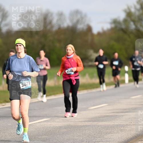 12.04.2026 - 45. Internationalen Wilhelmsburger Insellauf Dr. Thomas Lammeyer http://msf.ph/oto/9435926 12.04.2026 09:26:06 Laufen 3077, 454 meine-sportfotos.de
