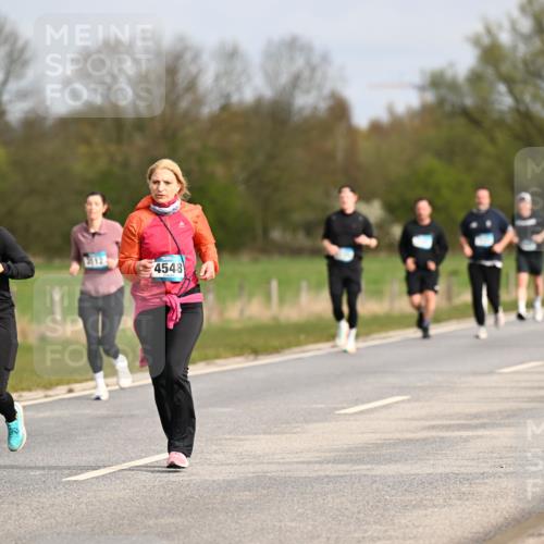 12.04.2026 - 45. Internationalen Wilhelmsburger Insellauf Dr. Thomas Lammeyer http://msf.ph/oto/9435930 12.04.2026 09:26:07 Laufen 3077, 0, 3707, 2112, 4548 meine-sportfotos.de