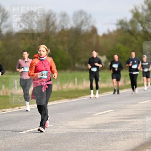 12.04.2026 - 45. Internationalen Wilhelmsburger Insellauf Dr. Thomas Lammeyer http://msf.ph/oto/9435931 12.04.2026 09:26:07 Laufen 077, 3707, 2112, 548, 3743 meine-sportfotos.de