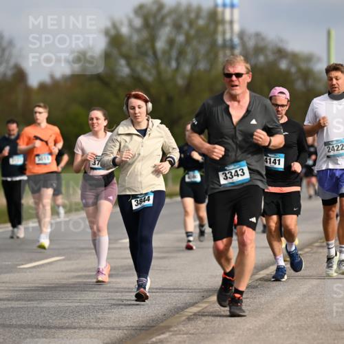 12.04.2026 - 45. Internationalen Wilhelmsburger Insellauf Dr. Thomas Lammeyer http://msf.ph/oto/9435953 12.04.2026 09:26:12 Laufen 3011, 3844, 4040, 3343, 2422, 4141 meine-sportfotos.de