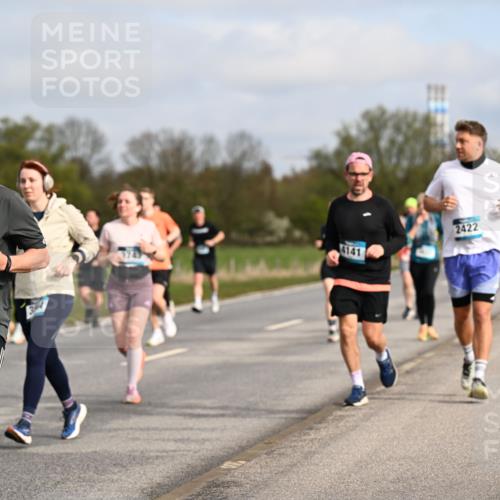 12.04.2026 - 45. Internationalen Wilhelmsburger Insellauf Dr. Thomas Lammeyer http://msf.ph/oto/9435972 12.04.2026 09:26:16 Laufen 3343, 4141, 2422 meine-sportfotos.de