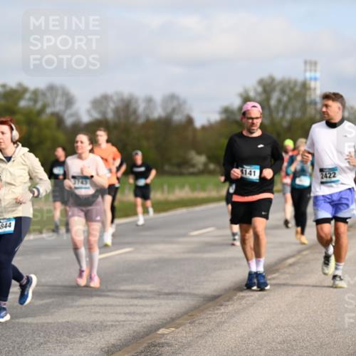 12.04.2026 - 45. Internationalen Wilhelmsburger Insellauf Dr. Thomas Lammeyer http://msf.ph/oto/9435973 12.04.2026 09:26:16 Laufen 3343, 3844, 141, 2422 meine-sportfotos.de