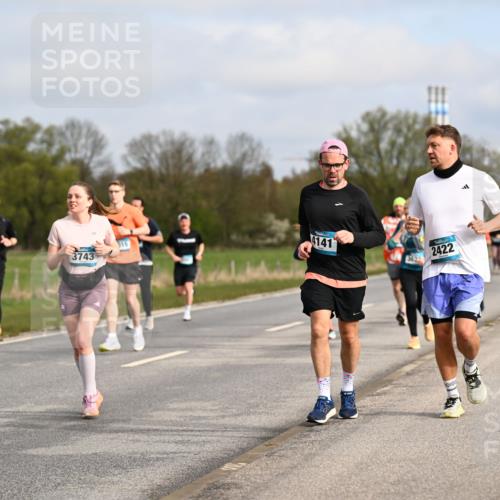 12.04.2026 - 45. Internationalen Wilhelmsburger Insellauf Dr. Thomas Lammeyer http://msf.ph/oto/9435976 12.04.2026 09:26:16 Laufen 3844, 3743, 4141, 2422 meine-sportfotos.de
