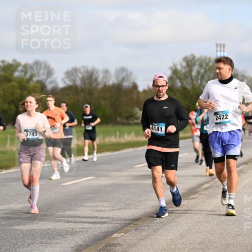 12.04.2026 - 45. Internationalen Wilhelmsburger Insellauf Dr. Thomas Lammeyer http://msf.ph/oto/9435977 12.04.2026 09:26:16 Laufen 2422, 3743, 4141 meine-sportfotos.de