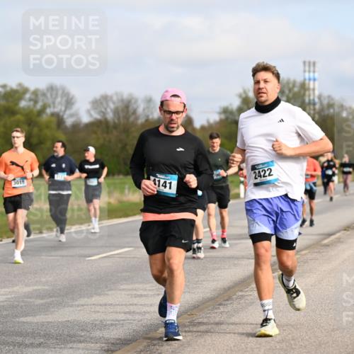 12.04.2026 - 45. Internationalen Wilhelmsburger Insellauf Dr. Thomas Lammeyer http://msf.ph/oto/9435983 12.04.2026 09:26:17 Laufen 3745, 3015, 4141, 2422 meine-sportfotos.de