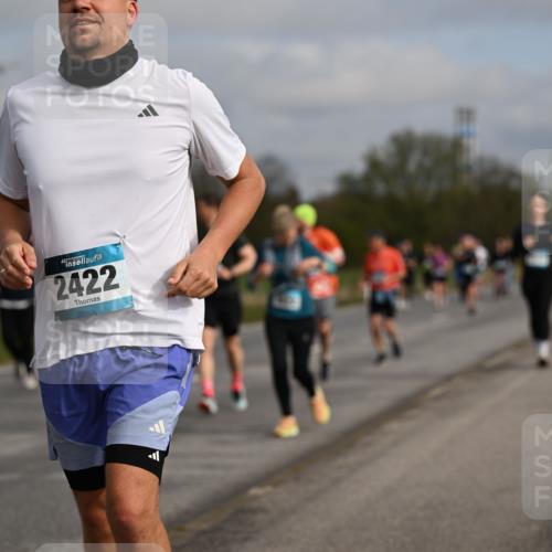 12.04.2026 - 45. Internationalen Wilhelmsburger Insellauf Dr. Thomas Lammeyer http://msf.ph/oto/9435993 12.04.2026 09:26:20 Laufen 45, 2422 meine-sportfotos.de