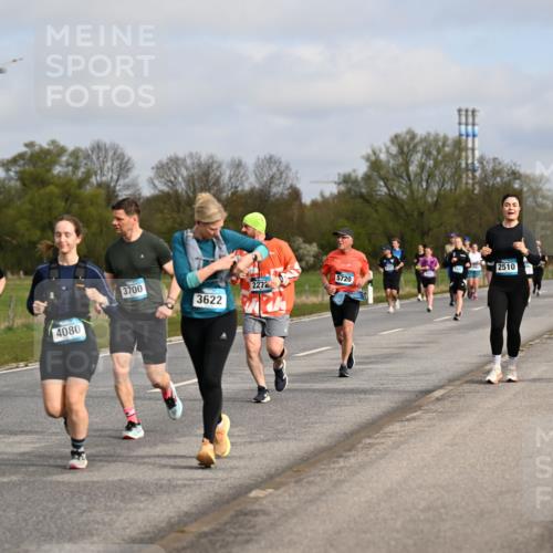 12.04.2026 - 45. Internationalen Wilhelmsburger Insellauf Dr. Thomas Lammeyer http://msf.ph/oto/9435998 12.04.2026 09:26:21 Laufen 3123, 581, 4080, 3700, 368, 2510, 5720, 2272, 3622 meine-sportfotos.de