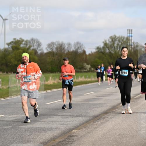 12.04.2026 - 45. Internationalen Wilhelmsburger Insellauf Dr. Thomas Lammeyer http://msf.ph/oto/9436007 12.04.2026 09:26:23 Laufen 3622, 2272, 2510, 3681 meine-sportfotos.de