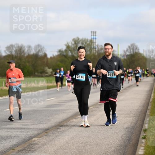 12.04.2026 - 45. Internationalen Wilhelmsburger Insellauf Dr. Thomas Lammeyer http://msf.ph/oto/9436009 12.04.2026 09:26:24 Laufen 2510, 3681 meine-sportfotos.de