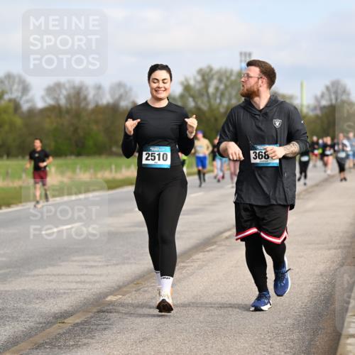 12.04.2026 - 45. Internationalen Wilhelmsburger Insellauf Dr. Thomas Lammeyer http://msf.ph/oto/9436019 12.04.2026 09:26:25 Laufen 57, 2510, 368 meine-sportfotos.de