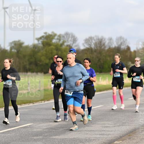 12.04.2026 - 45. Internationalen Wilhelmsburger Insellauf Dr. Thomas Lammeyer http://msf.ph/oto/9436104 12.04.2026 09:26:43 Laufen 3751, 2548, 262, 5816, 4633, 5700 meine-sportfotos.de