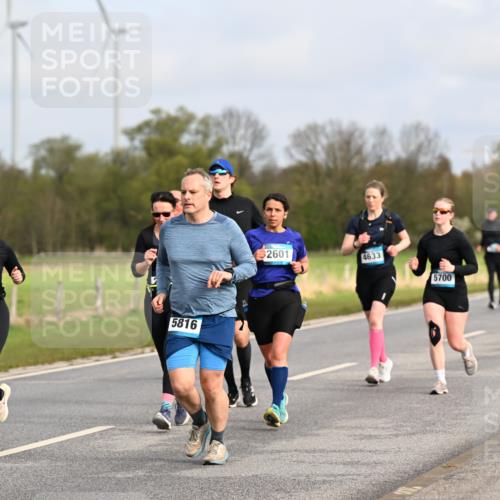 12.04.2026 - 45. Internationalen Wilhelmsburger Insellauf Dr. Thomas Lammeyer http://msf.ph/oto/9436107 12.04.2026 09:26:43 Laufen 1, 2548, 5816, 2601, 4633, 5700 meine-sportfotos.de