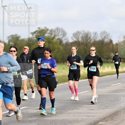 12.04.2026 - 45. Internationalen Wilhelmsburger Insellauf Dr. Thomas Lammeyer http://msf.ph/oto/9436111 12.04.2026 09:26:44 Laufen 5816, 20, 3202, 27, 260, 4633, 5700, 2993 meine-sportfotos.de