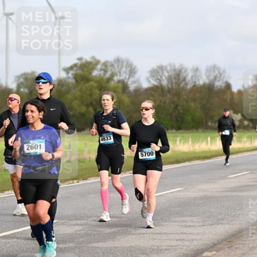 12.04.2026 - 45. Internationalen Wilhelmsburger Insellauf Dr. Thomas Lammeyer http://msf.ph/oto/9436118 12.04.2026 09:26:45 Laufen 2601, 4633, 5700 meine-sportfotos.de