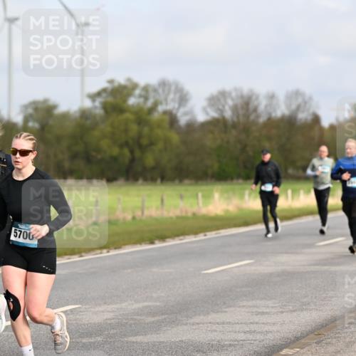 12.04.2026 - 45. Internationalen Wilhelmsburger Insellauf Dr. Thomas Lammeyer http://msf.ph/oto/9436132 12.04.2026 09:26:47 Laufen 4633, 5700 meine-sportfotos.de
