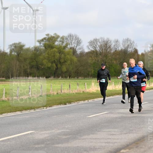 12.04.2026 - 45. Internationalen Wilhelmsburger Insellauf Dr. Thomas Lammeyer http://msf.ph/oto/9436134 12.04.2026 09:26:48 Laufen 2882, 2864, 2953, 058, 4520, 3671 meine-sportfotos.de