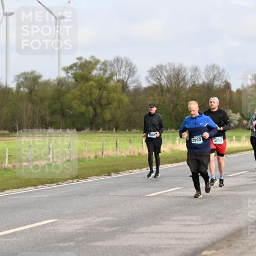 12.04.2026 - 45. Internationalen Wilhelmsburger Insellauf Dr. Thomas Lammeyer http://msf.ph/oto/9436135 12.04.2026 09:26:49 Laufen 2882, 2993, 4058, 3671, 4520 meine-sportfotos.de