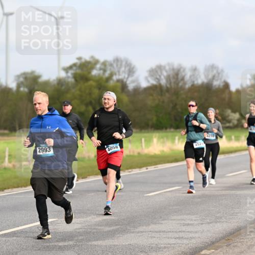 12.04.2026 - 45. Internationalen Wilhelmsburger Insellauf Dr. Thomas Lammeyer http://msf.ph/oto/9436148 12.04.2026 09:26:52 Laufen 2993, 4058, 4520, 4232, 671, 3346 meine-sportfotos.de