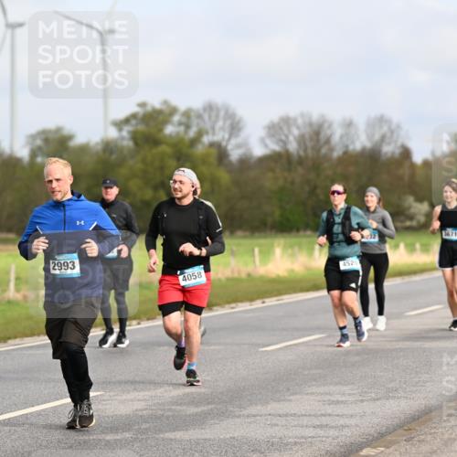 12.04.2026 - 45. Internationalen Wilhelmsburger Insellauf Dr. Thomas Lammeyer http://msf.ph/oto/9436149 12.04.2026 09:26:52 Laufen 2993, 4058, 4520, 3671, 3346 meine-sportfotos.de