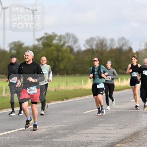 12.04.2026 - 45. Internationalen Wilhelmsburger Insellauf Dr. Thomas Lammeyer http://msf.ph/oto/9436155 12.04.2026 09:26:53 Laufen 2993, 4058, 864, 4520 meine-sportfotos.de