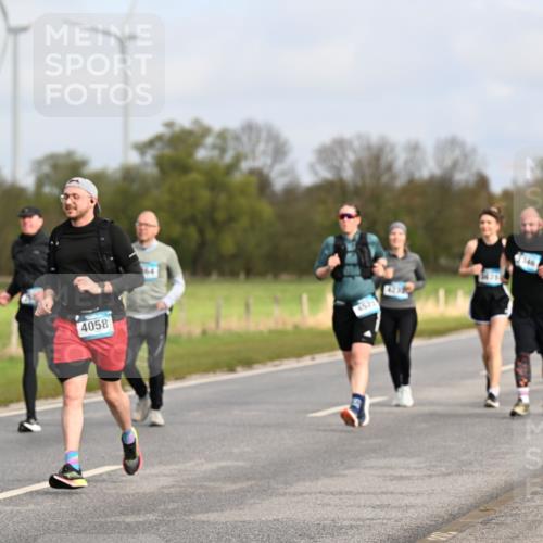 12.04.2026 - 45. Internationalen Wilhelmsburger Insellauf Dr. Thomas Lammeyer http://msf.ph/oto/9436156 12.04.2026 09:26:53 Laufen 2993, 4058 meine-sportfotos.de