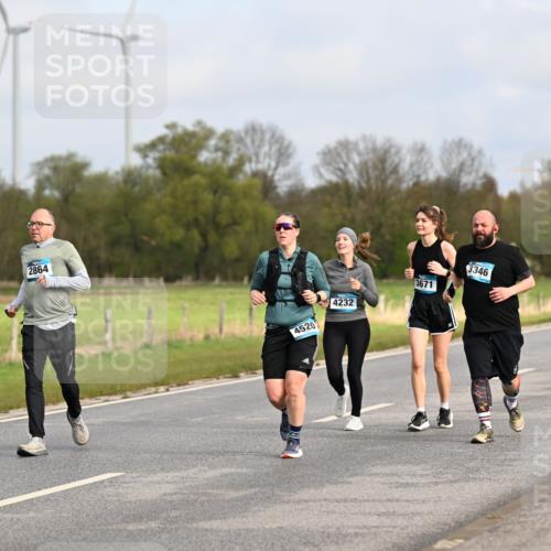 12.04.2026 - 45. Internationalen Wilhelmsburger Insellauf Dr. Thomas Lammeyer http://msf.ph/oto/9436163 12.04.2026 09:26:54 Laufen 4058, 2864, 4520, 4232, 3346, 3671 meine-sportfotos.de