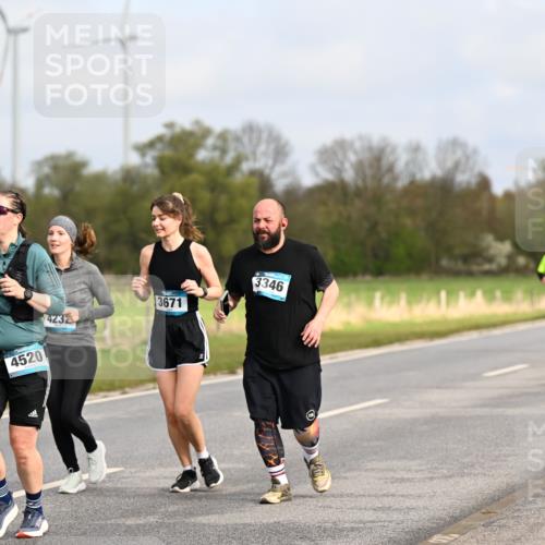 12.04.2026 - 45. Internationalen Wilhelmsburger Insellauf Dr. Thomas Lammeyer http://msf.ph/oto/9436179 12.04.2026 09:26:56 Laufen 4520, 423, 3671, 3346 meine-sportfotos.de
