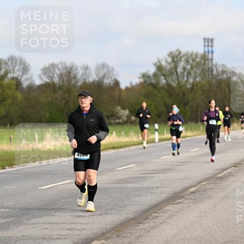 12.04.2026 - 45. Internationalen Wilhelmsburger Insellauf Dr. Thomas Lammeyer http://msf.ph/oto/9436199 12.04.2026 09:27:01 Laufen 4280 meine-sportfotos.de