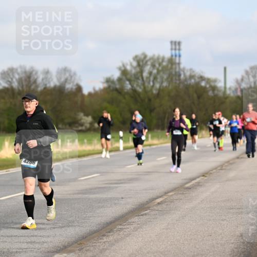 12.04.2026 - 45. Internationalen Wilhelmsburger Insellauf Dr. Thomas Lammeyer http://msf.ph/oto/9436201 12.04.2026 09:27:01 Laufen 4286 meine-sportfotos.de