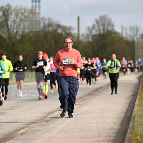 12.04.2026 - 45. Internationalen Wilhelmsburger Insellauf Dr. Thomas Lammeyer http://msf.ph/oto/9436239 12.04.2026 09:27:09 Laufen 225 meine-sportfotos.de