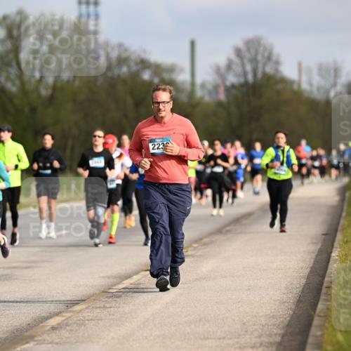 12.04.2026 - 45. Internationalen Wilhelmsburger Insellauf Dr. Thomas Lammeyer http://msf.ph/oto/9436240 12.04.2026 09:27:09 Laufen 223 meine-sportfotos.de