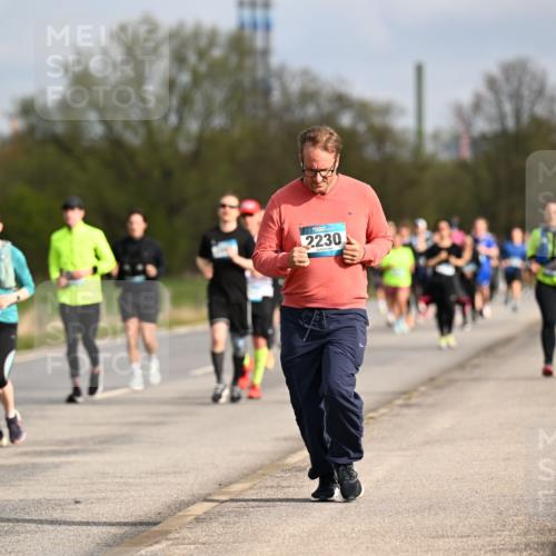 12.04.2026 - 45. Internationalen Wilhelmsburger Insellauf Dr. Thomas Lammeyer http://msf.ph/oto/9436249 12.04.2026 09:27:10 Laufen 2230 meine-sportfotos.de