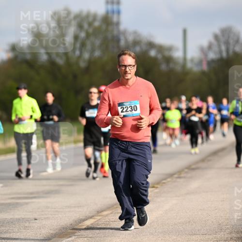 12.04.2026 - 45. Internationalen Wilhelmsburger Insellauf Dr. Thomas Lammeyer http://msf.ph/oto/9436254 12.04.2026 09:27:11 Laufen 2230 meine-sportfotos.de