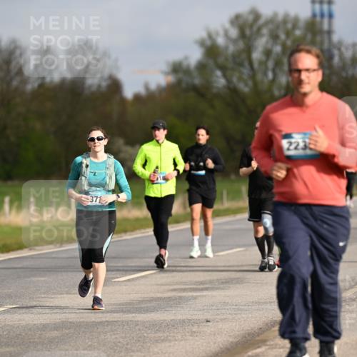 12.04.2026 - 45. Internationalen Wilhelmsburger Insellauf Dr. Thomas Lammeyer http://msf.ph/oto/9436260 12.04.2026 09:27:12 Laufen 49, 37, 223 meine-sportfotos.de