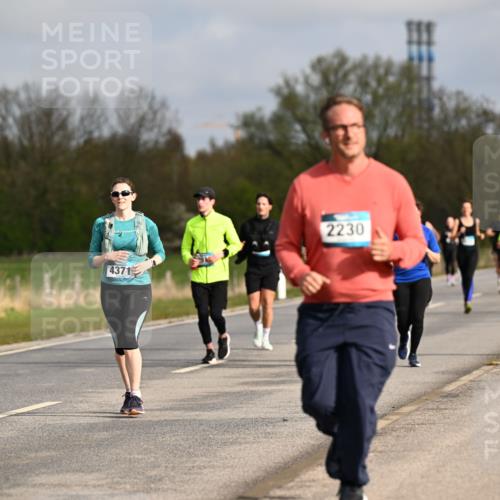 12.04.2026 - 45. Internationalen Wilhelmsburger Insellauf Dr. Thomas Lammeyer http://msf.ph/oto/9436262 12.04.2026 09:27:13 Laufen 4918, 4371, 2230 meine-sportfotos.de