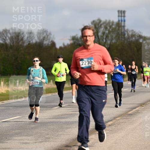 12.04.2026 - 45. Internationalen Wilhelmsburger Insellauf Dr. Thomas Lammeyer http://msf.ph/oto/9436264 12.04.2026 09:27:13 Laufen 4918, 4371, 2230, 286, 066 meine-sportfotos.de