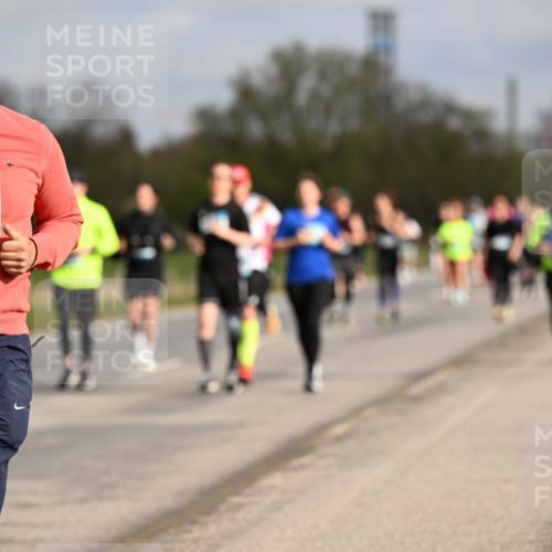 12.04.2026 - 45. Internationalen Wilhelmsburger Insellauf Dr. Thomas Lammeyer http://msf.ph/oto/9436273 12.04.2026 09:27:15 Laufen 45, 2230 meine-sportfotos.de