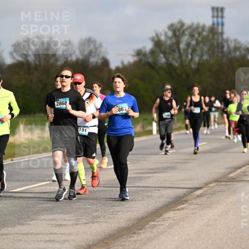12.04.2026 - 45. Internationalen Wilhelmsburger Insellauf Dr. Thomas Lammeyer http://msf.ph/oto/9436290 12.04.2026 09:27:18 Laufen 2868, 191, 867, 4066 meine-sportfotos.de