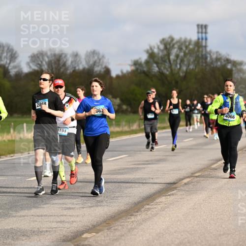 12.04.2026 - 45. Internationalen Wilhelmsburger Insellauf Dr. Thomas Lammeyer http://msf.ph/oto/9436296 12.04.2026 09:27:18 Laufen 2868, 191, 86, 4066 meine-sportfotos.de