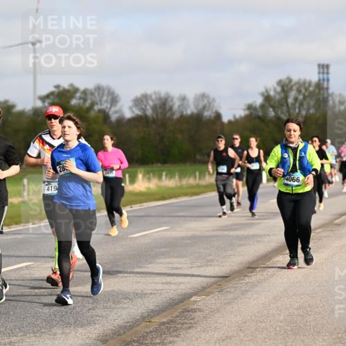 12.04.2026 - 45. Internationalen Wilhelmsburger Insellauf Dr. Thomas Lammeyer http://msf.ph/oto/9436311 12.04.2026 09:27:21 Laufen 2868, 16, 419, 28, 2435, 4066 meine-sportfotos.de