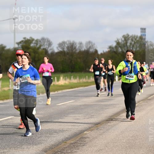 12.04.2026 - 45. Internationalen Wilhelmsburger Insellauf Dr. Thomas Lammeyer http://msf.ph/oto/9436312 12.04.2026 09:27:21 Laufen 2868, 41, 286, 2435, 4066 meine-sportfotos.de